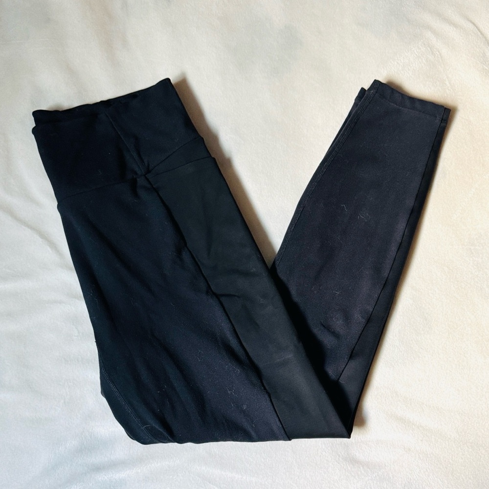 Honeylove satin detailed pocket leggings